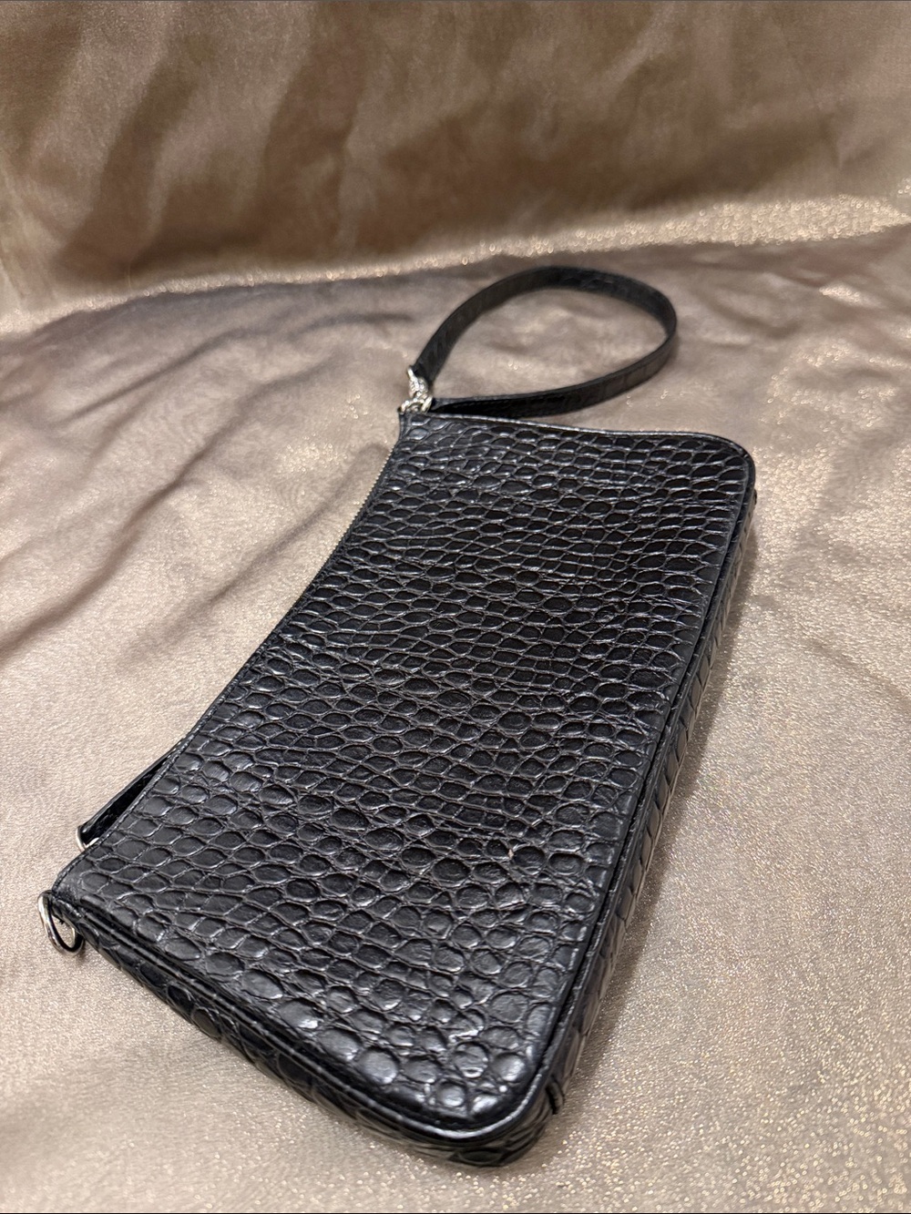 Banana Republic Black Leather Croc Baguette Convertible Wristlet/Shoulder Bag - Picture 5 of 8